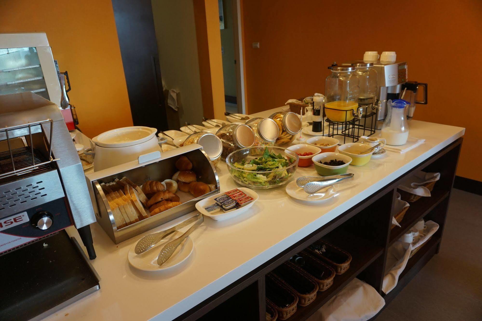 Watermark Hotel - Sizihwan Kaohsiung Luaran gambar